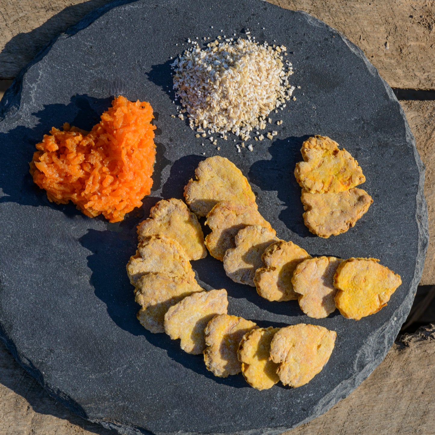 Biscuits Chien - Carotte / Avoine ( recette printemps/été )